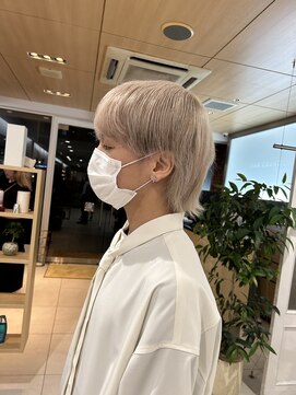 ヴァンメン ヴァンカウンシル 金山(VANMEN VAN COUNCIL) ホワイトベージュ