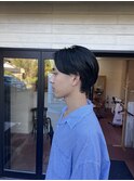 襟足やや長めヘア
