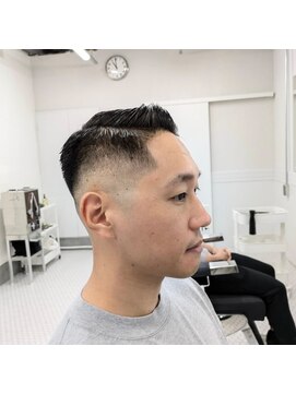 ラフカッターズ 立川駅南口店 サイドパート　#立川#スキンフェード#アイロンパーマ#濡れパン