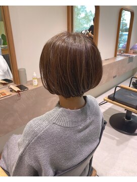 ソラ(SOLA) ふんわり丸みショートボブ