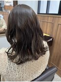 オリーブブラウン