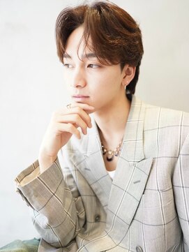 ニコ トウキョウ ロジック(nico TOKYO Logic) センターパートニュアンスパーマフェザーパーマ