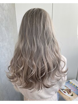 ミリム 栄矢場町店(MIRiM) 【栄矢場町】ホワイトカラー