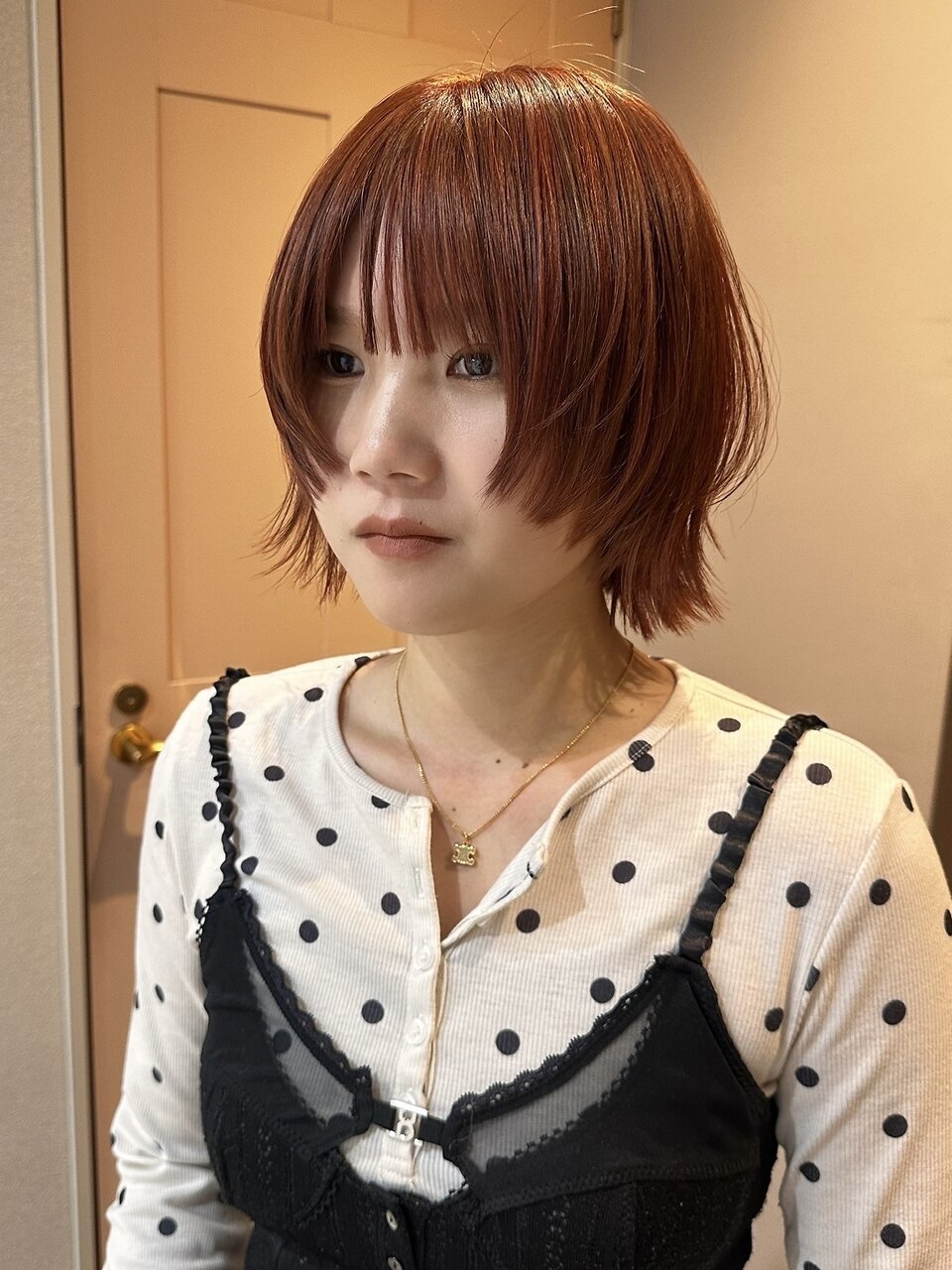 ピンクベージュ/ブリーチ/原宿/女性美容師