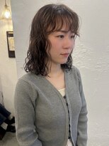 キキ(kiki)&nbsp;【shiori】ミディアムパーマ