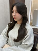 セライロ 千葉(celilo)&nbsp;ロングレイヤー くびれヘア グレージュ【momoka】