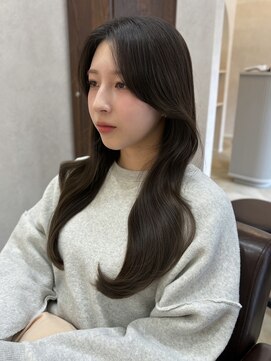 セライロ 千葉(celilo) ロングレイヤー くびれヘア グレージュ【momoka】