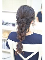 リサ 恵比寿(risa.)&nbsp;よつあみとねじりの編み下ろし