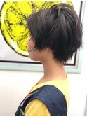大人かわいい黒髮ショートスタイル