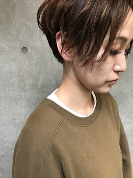 ビビト(bibito) bibito センターパート 丸みのあるツーブロックデジタルパーマ