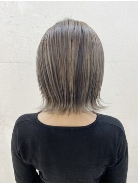 シャンティ 札幌駅前店(Shanti) バレイヤージュボブ～アッシュ 【新濱奈未子】