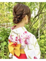 マノハル(MANOHARU)&nbsp;【#わだむすび】ミディアムシニヨンアレンジ