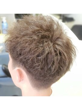 ウル(ulu) ツイストパーマ+カラー