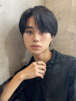 マノハル(MANOHARU)&nbsp;黒髪ナチュラルセンターパート