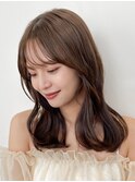 顔周りレイヤーカットくびれヘアミルクティーベージュカラー