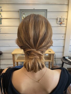 ダブル ヒッチ ヘア(W Hitch hair) アレンジ