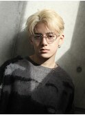 金髪センターパートフェザーパーマ韓国