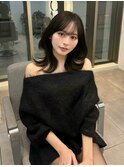 くびれモノトーンミディアム_メルティカラー似合わせカット