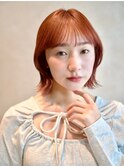 切りっぱなしボブ　オレンジ　ベージュ　デジタルパーマ風