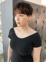 ヘアーアイストゥーレ(HAIR ICI TRE)&nbsp;ブリーチなしブラウンカラー パーマ ベリーショート