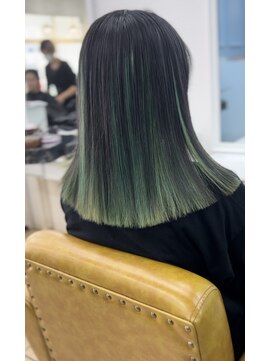 シャルティア(SHALLTIA) ハイトーン/ブリーチ/モスグリーン/切りっぱなし/ストレート