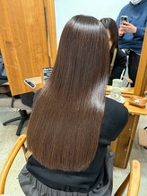 広がり・乾燥によるダメージ悩みを解決！艶、色持ち、ケアを叶える「髪質改善カラー」