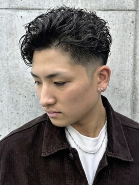 ラルフパーマラルフカールサイドハーフ眉毛メンズ極道パーマ