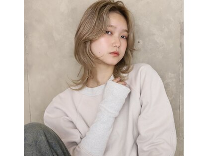 ジェニーバイメノン(JENNIE by Menon)の写真