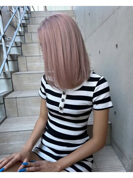 ロンドルピナス 小倉(Lond Lupinus) ミディアムレイヤーカット/似合わせカット/大人ガーリー/20代