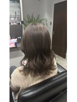 ソルビア(solvia) 艶感ダークグレージュミディ