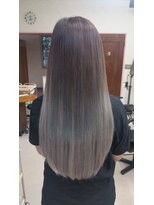 ウィット アンド ラファム Wit &La Famme&nbsp;シルバーグレーのグラデにエクステをオン