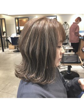 ティー リュクスボーテ(T LUXE BEAUTE) ブルーアッシュ/バレイヤージュ