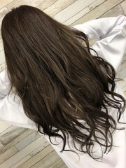 【hair lounge viviana】シルバーカラーアッシュグラデーション