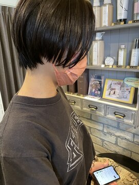 シェノン 西梅田(CHAINON) 似合わせカット/オリーブベージュ/デザインカラー/ショートボブ