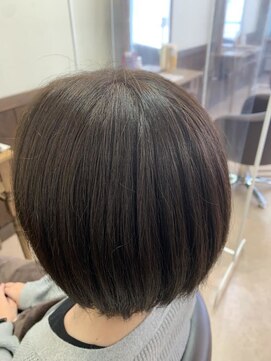 アンドコーカラーデザイン(&Co color design) 9トーン　オリーブ系　全体おしゃれ染め　エメラルド