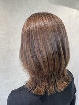 ミューバイケンジ(miu by KENJE)&nbsp;miu&伊藤夏海 白髪ぼかしハイライト◎