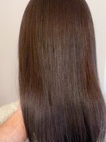 フレームプラス 御堂筋難波店(FRAME +)&nbsp;くすみカラーヨシンモリ美髪ストレートヘアシースルー前髪