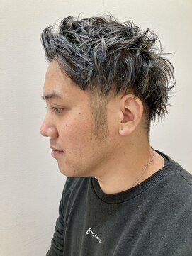 ヘアーライズ 池袋東口店(hair RISE) メンズ2ブロック短めハイライトブリーチイングレージュ