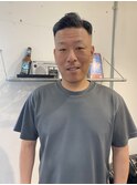 メンズ刈り上げ短髪ハードパートスキンハイフェードバーバー