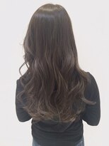 ロロ(LoLo.)&nbsp;赤味ゼロ！グレイアッシュカラー バレイヤージュ