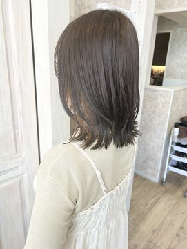 キャアリー(Caary) 福山市Caary20代30代ニュアンスカラーヌーディベージュインナー