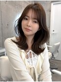 ナチュラルグレージュ×外ハネくびれヘア◎矢口