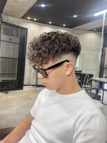 イーラ(era)&nbsp;スペインカール　刈り上げ眉カットツイストスパイラルパーマ