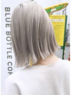 ミエル ヘア 新宿(miel hair) シルバーグレー