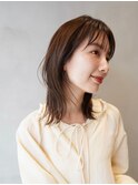 セミロングレイヤーカットハッシュレイヤー透明感グレージュ
