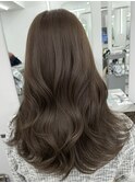 ヘーゼルベージュ　ブリーチなし　レイヤーカット　海外風