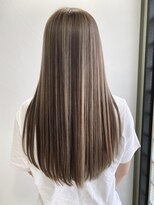 エル オオサカ 心斎橋店(L. OSAKA) アッシュベージュストレートスタイル_ハイライトカラー_Y38