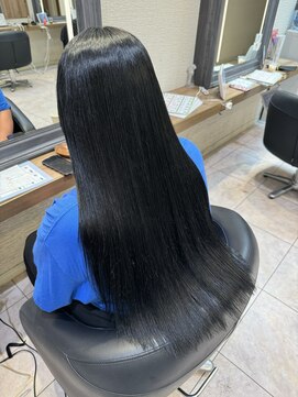 ケンジ 横須賀中央(KENJE) ツヤ感たっぷりブルーブラックカラー