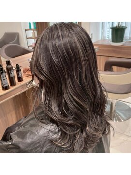 エジョン 八幡山店(Aejon) 大人レイヤーカット白髪ぼかし脱白髪染め40代50代60代