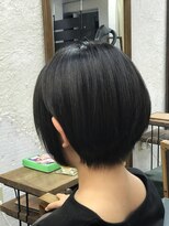 オロ(ORO) 【ORO】黒髪耳かけマニッシュボブ(さがら)